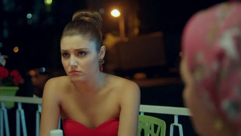 Кадры из сериала Любовь не понимает слов 5 серия 1 сезон (2016)